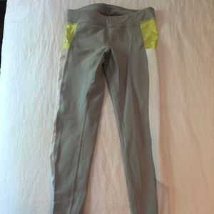 Alo Yoga Medium Leggings